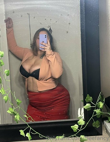 Foto desnuda filtrada de OnlyFans de Creamonitfancy