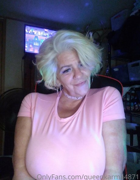 Queenkarma4871
