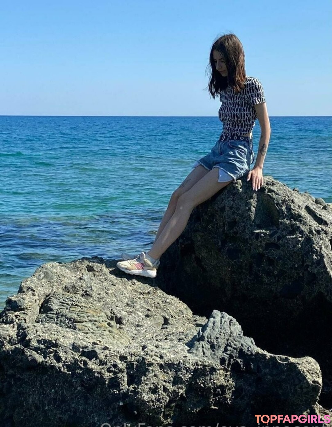 Foto desnuda filtrada de OnlyFans de Evainnocent #11 Foto desnuda filtrada de OnlyFans de Evainnocent #11