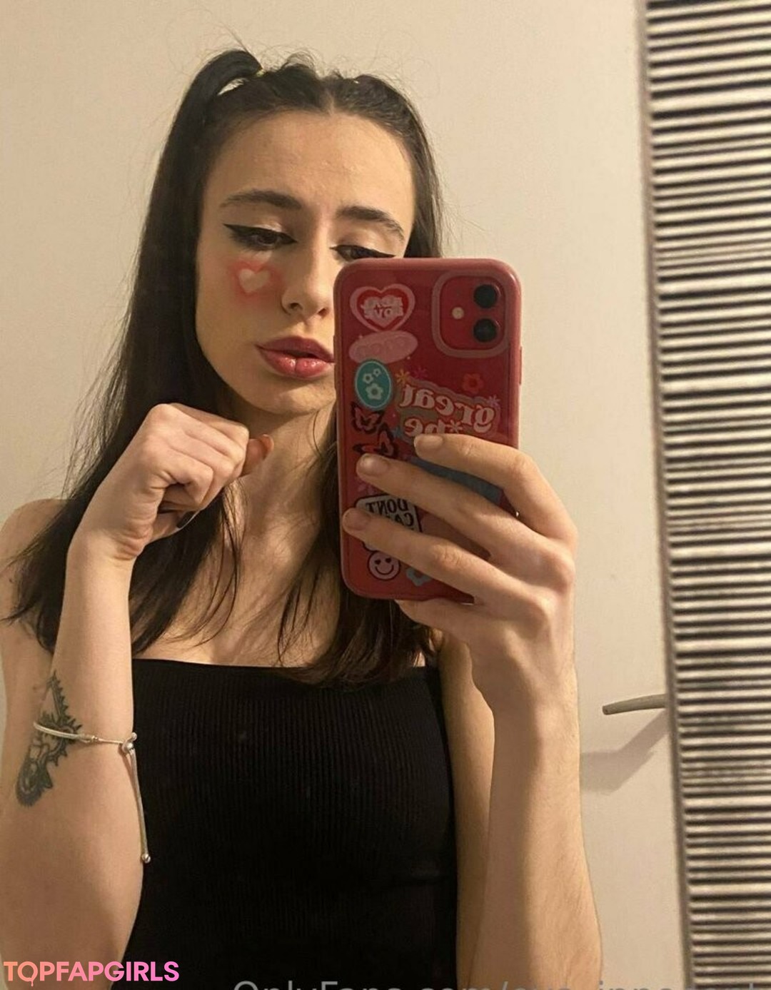 Foto desnuda filtrada de OnlyFans de Evainnocent #12 Foto desnuda filtrada de OnlyFans de Evainnocent #12