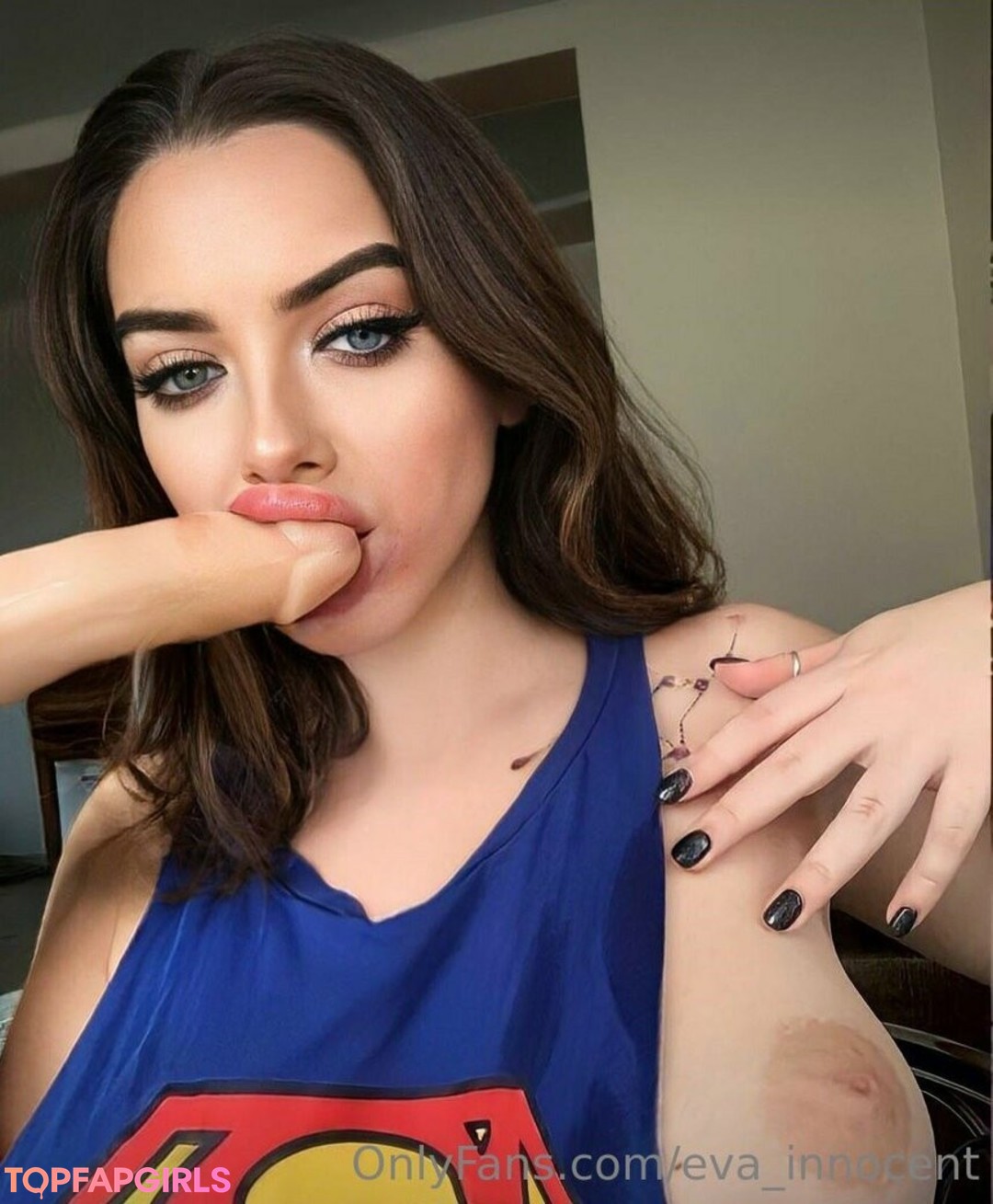 Foto desnuda filtrada de OnlyFans de Evainnocent #134 Foto desnuda filtrada de OnlyFans de Evainnocent #134