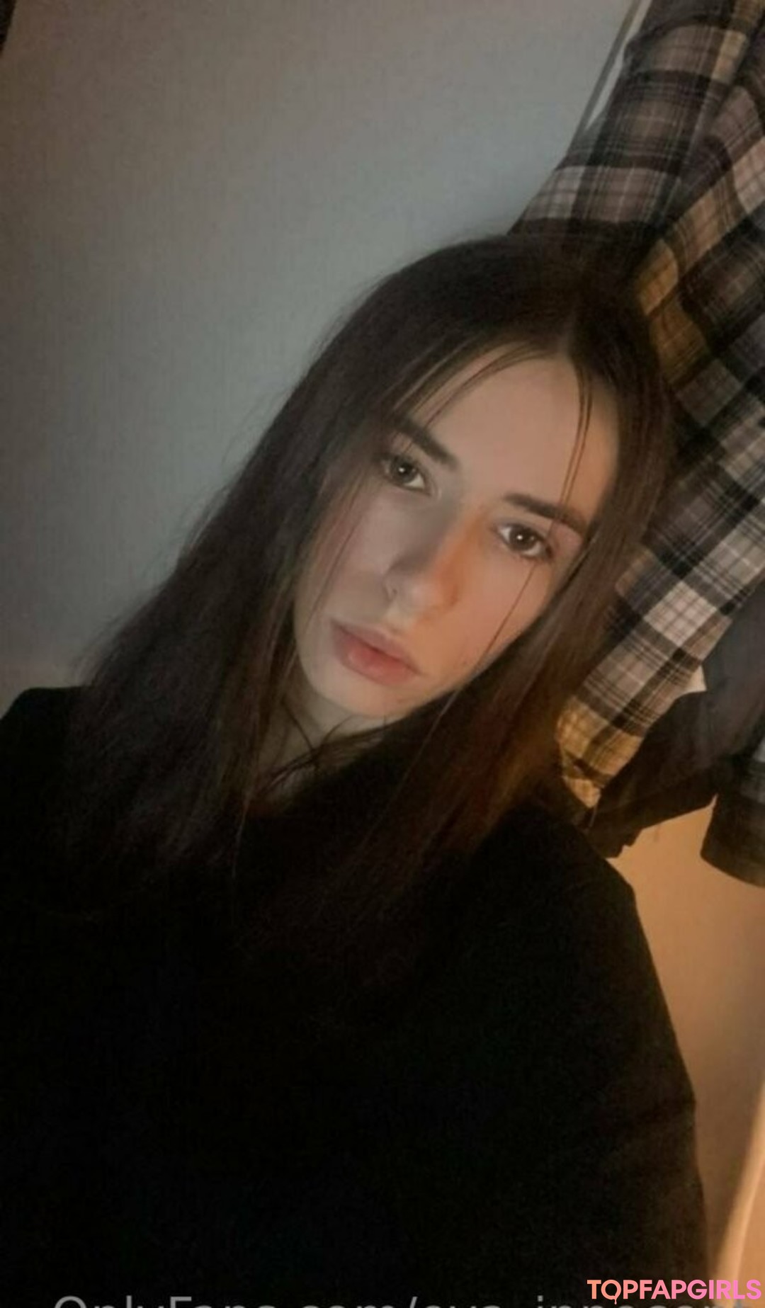 Foto desnuda filtrada de OnlyFans de Evainnocent #2 Foto desnuda filtrada de OnlyFans de Evainnocent #2