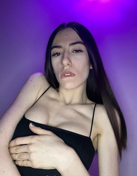 Eva_innocent