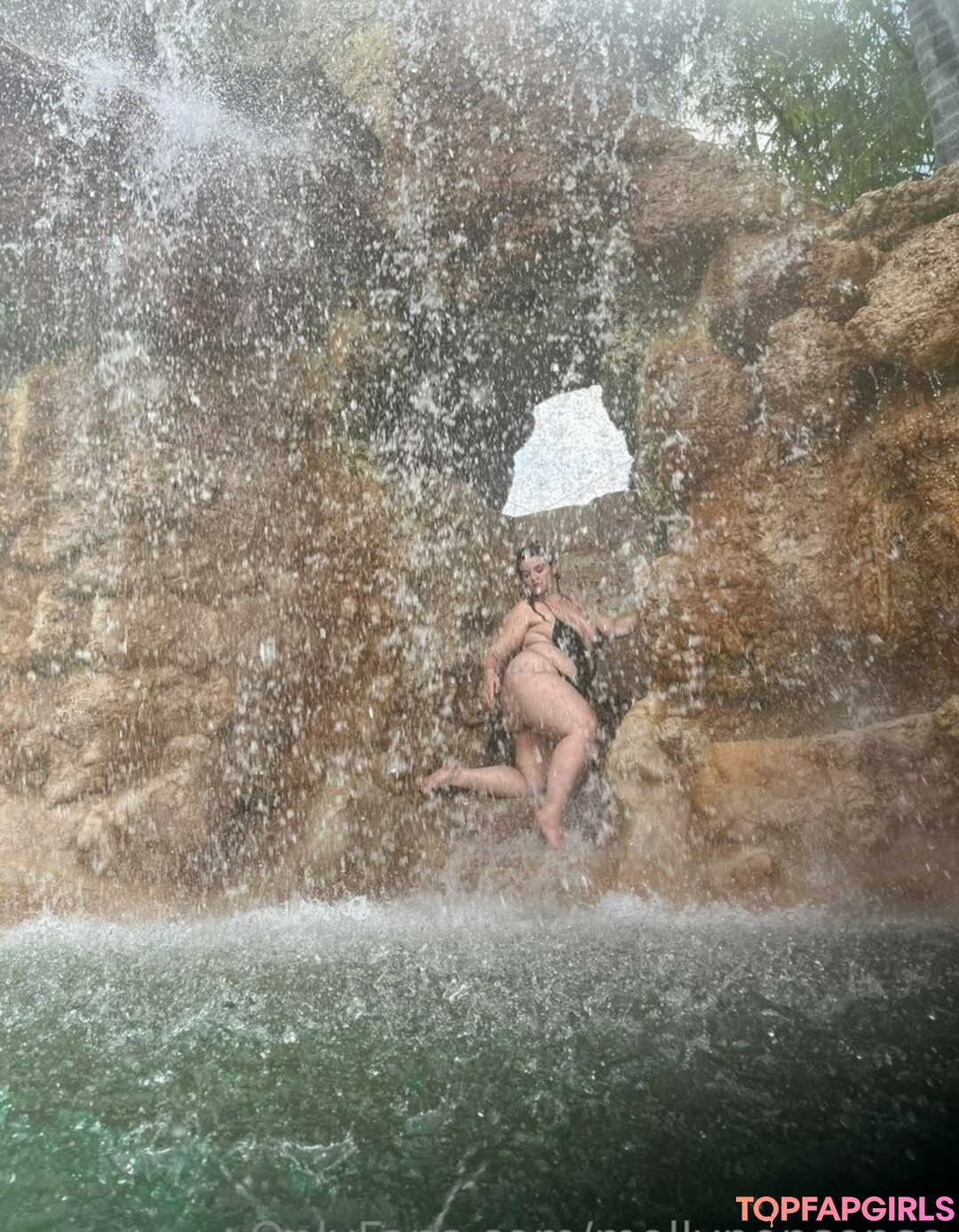 Foto desnuda filtrada de OnlyFans de Mollynonsense #189 Foto desnuda filtrada de OnlyFans de Mollynonsense #189