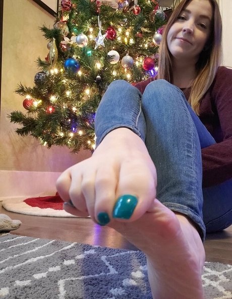 Sloan_paws