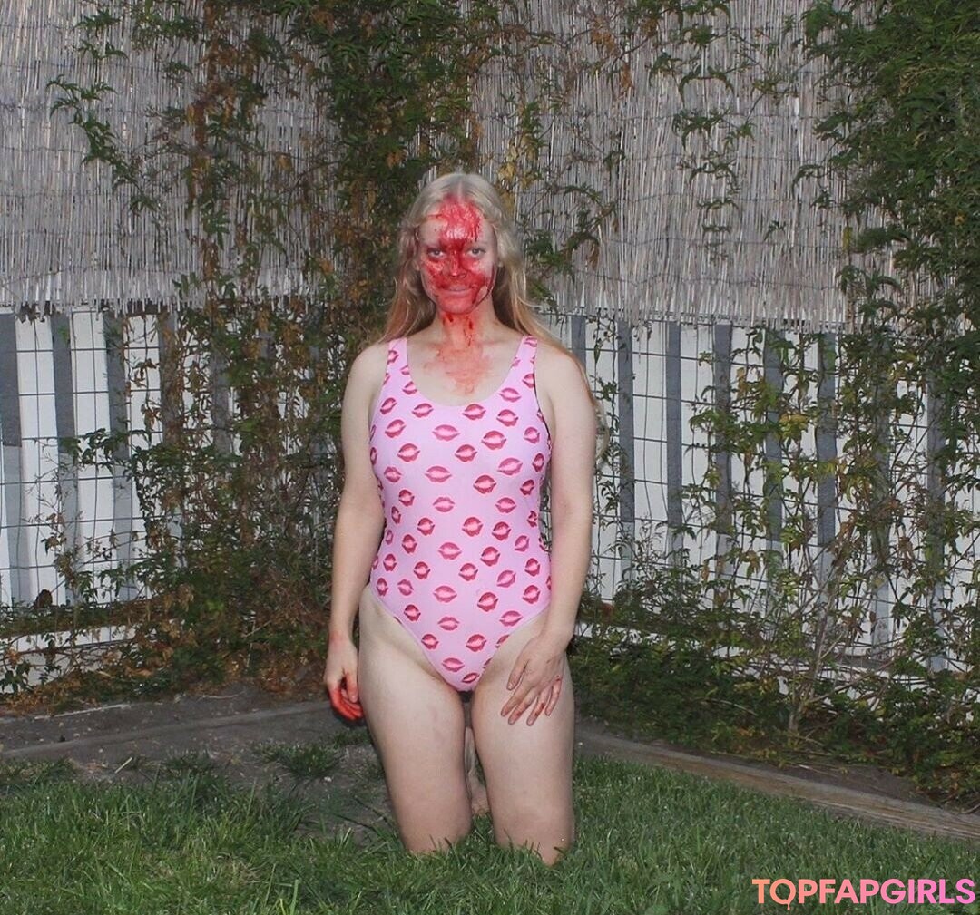 Foto desnuda filtrada de OnlyFans de Blackbloodridge #14 Foto desnuda filtrada de OnlyFans de Blackbloodridge #14
