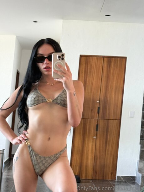Olivia Trans