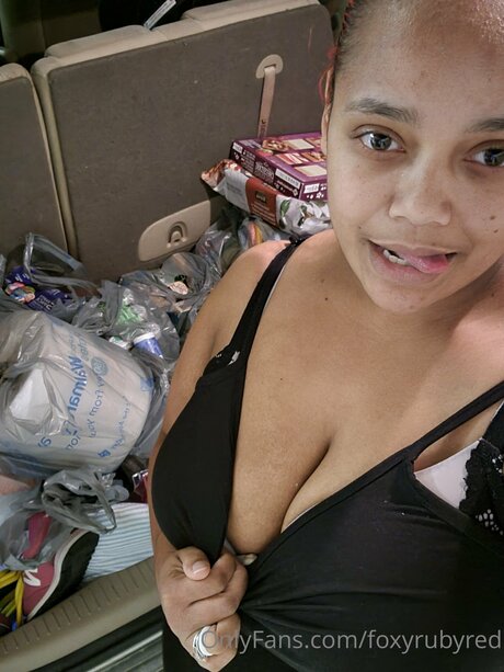 Foto desnuda filtrada de OnlyFans de Foxyrubyred
