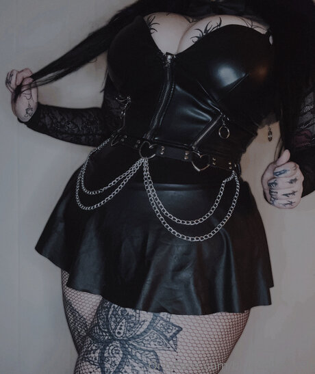 Bluecollargoth