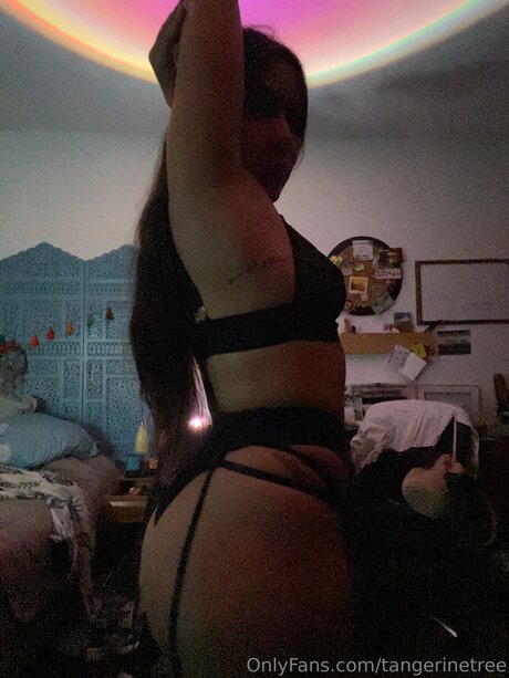 Foto desnuda filtrada de OnlyFans de Tangerinetree