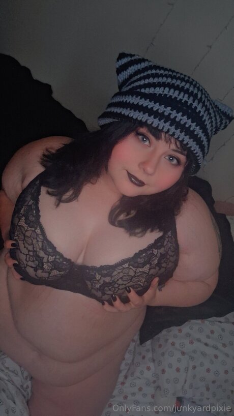 Junkyardpixie