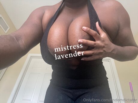 Foto desnuda filtrada de OnlyFans de Findomdictator