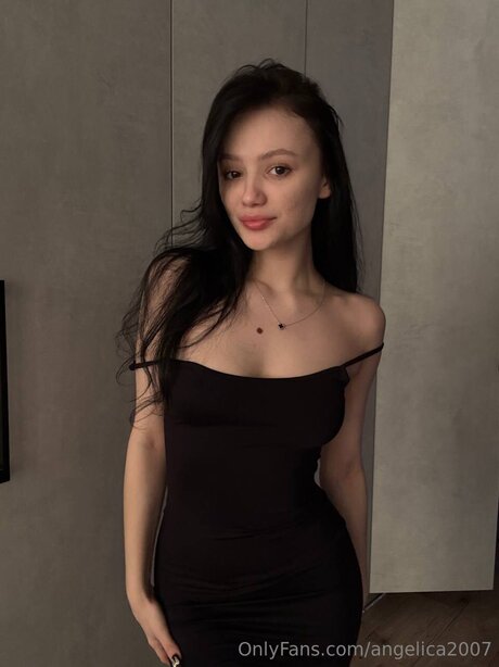 Foto desnuda filtrada de OnlyFans de Angelikalust