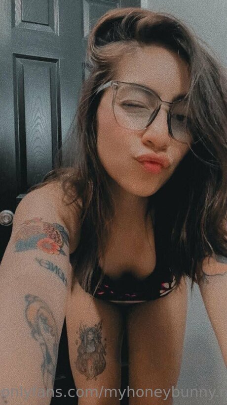 Foto desnuda filtrada de OnlyFans de Myhoneybunny Mx