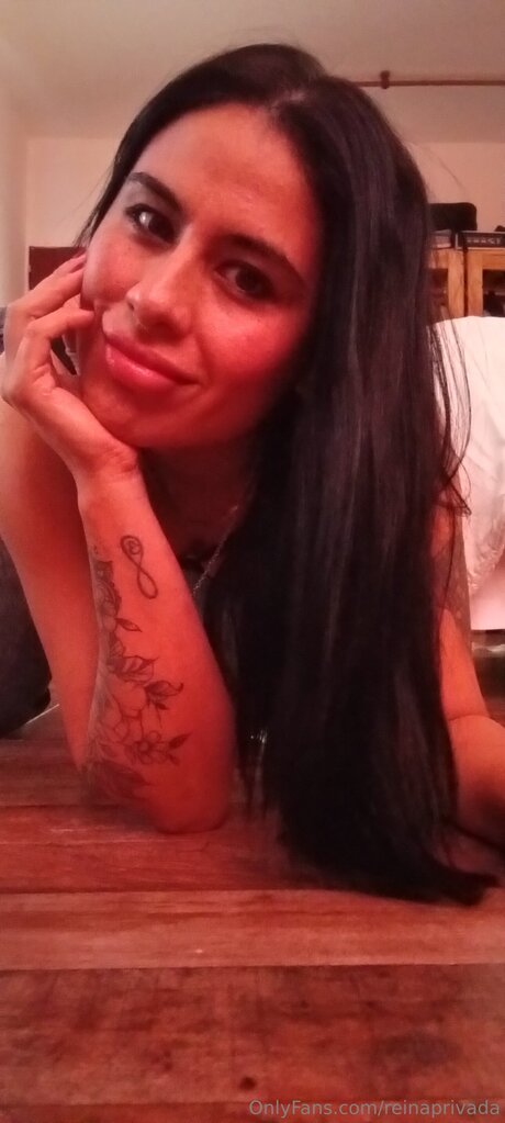 Foto desnuda filtrada de OnlyFans de Reinaprivada