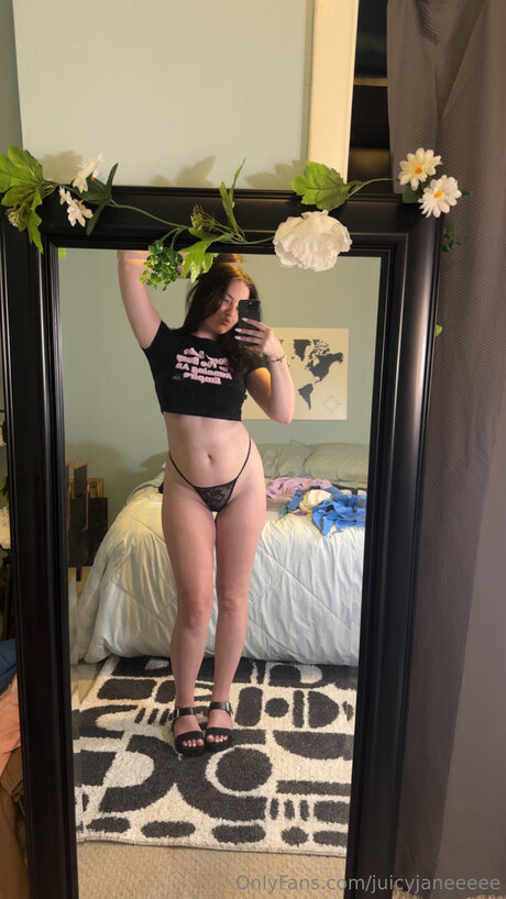 Juicyjaneeeee