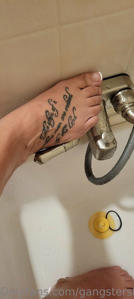 Foto desnuda filtrada de OnlyFans de Gangstersbaby