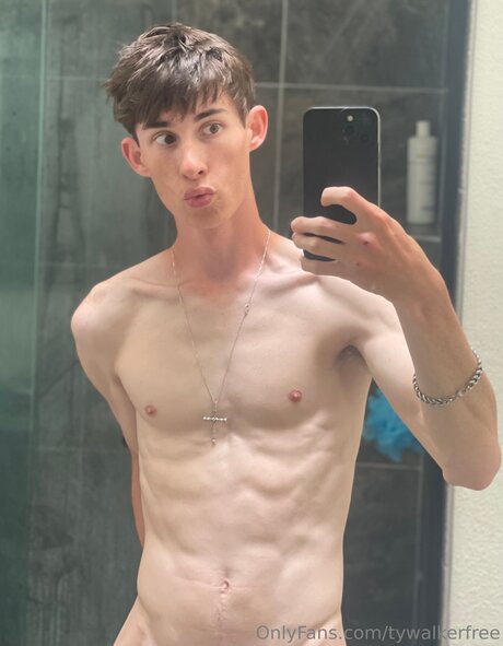 Foto desnuda filtrada de OnlyFans de Tywalkerfree