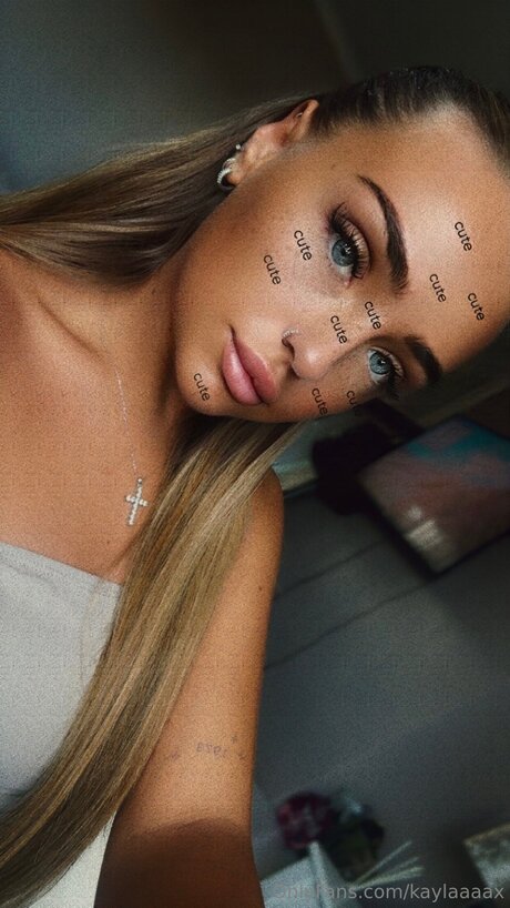Kaylaaaax