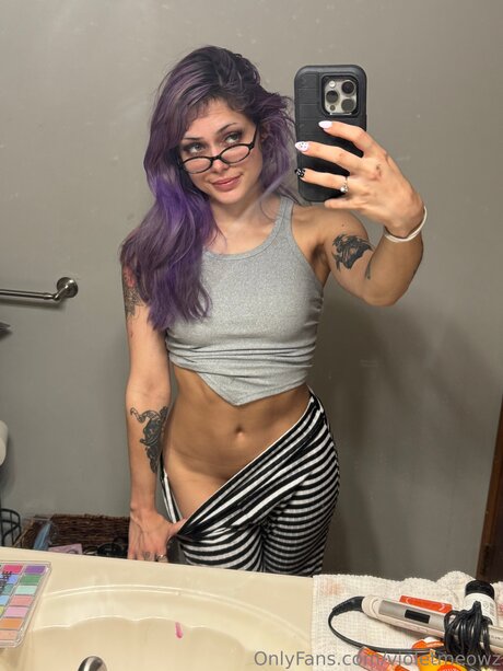 Violetmeowz