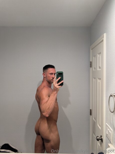 Foto desnuda filtrada de OnlyFans de Kylesfitnessspot