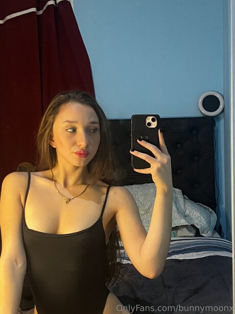 Foto desnuda filtrada de OnlyFans de Bunnymoonx