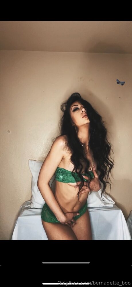 Bernadette Boo