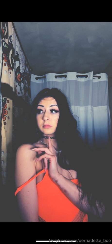 Foto desnuda filtrada de OnlyFans de Bernadette Boo