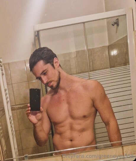 Foto desnuda filtrada de OnlyFans de Greeneyes555