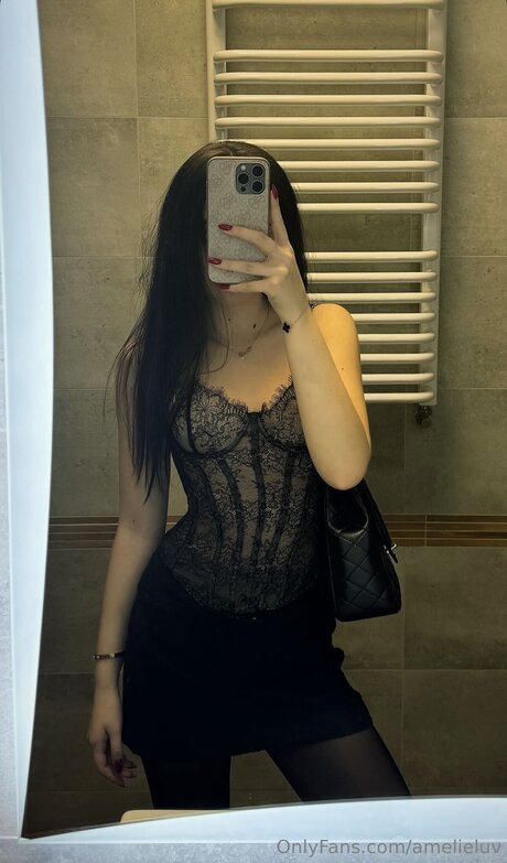 Foto desnuda filtrada de OnlyFans de Amelieeluv