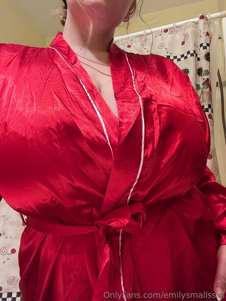 Foto desnuda filtrada de OnlyFans de Emilysmallssss