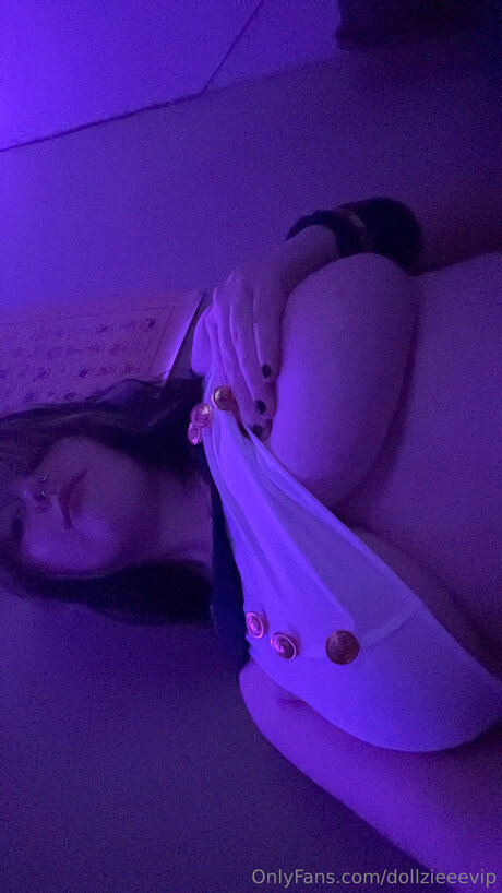 Dollzieeevip