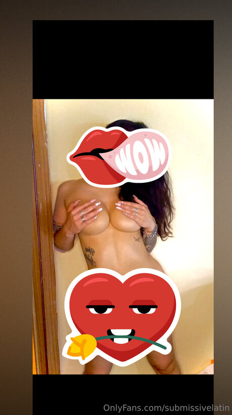 Foto desnuda filtrada de OnlyFans de Submissivelatin