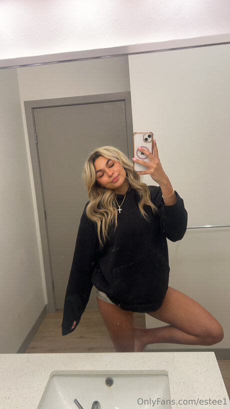 Estee1