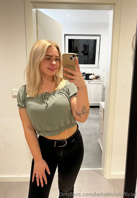 Bellablondofficial