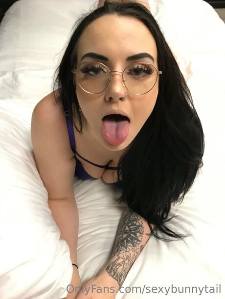 Foto desnuda filtrada de OnlyFans de Sexybunnytail