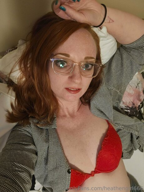 Foto desnuda filtrada de OnlyFans de Heathengirl666