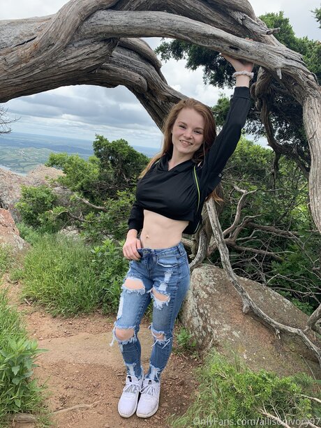 Allisonivory97