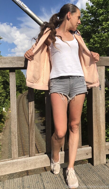 Foto desnuda filtrada de OnlyFans de Sangelinafree