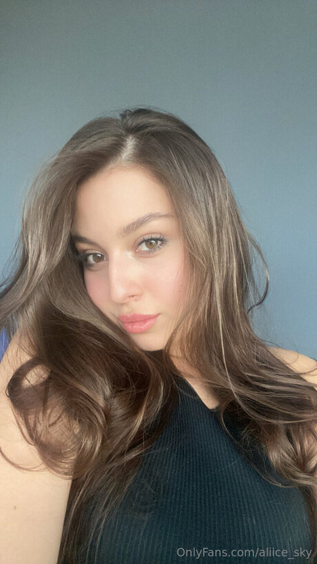 Foto desnuda filtrada de OnlyFans de Aliice Sky