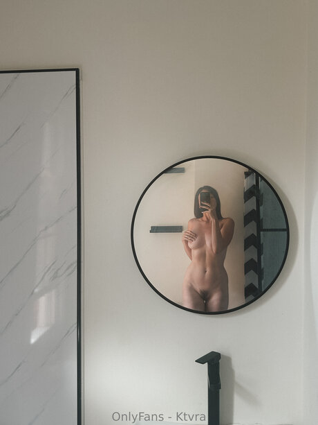 Foto desnuda filtrada de OnlyFans de Ktvra