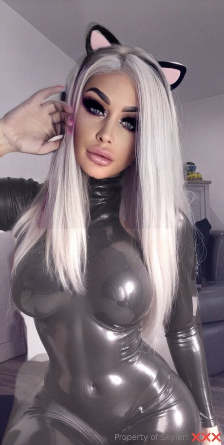 Skyler Lush Mommy