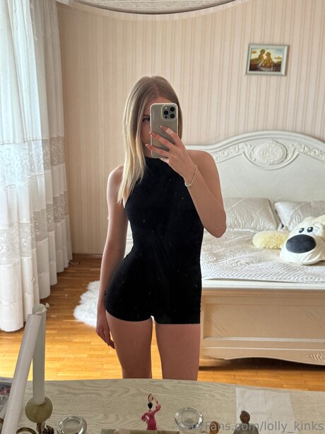 Foto desnuda filtrada de OnlyFans de Lolly Kinks