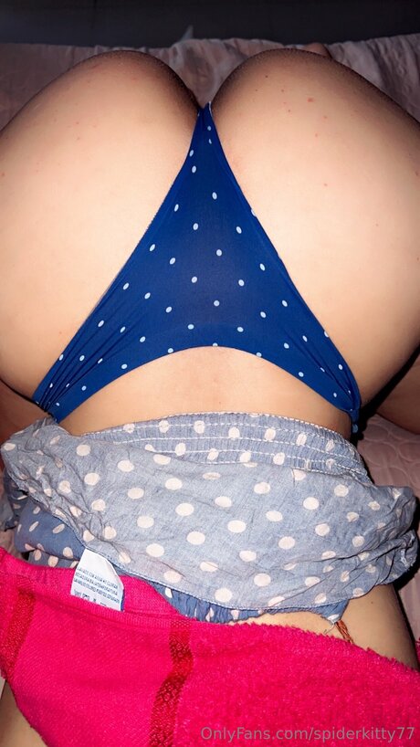 Lizzykitty77