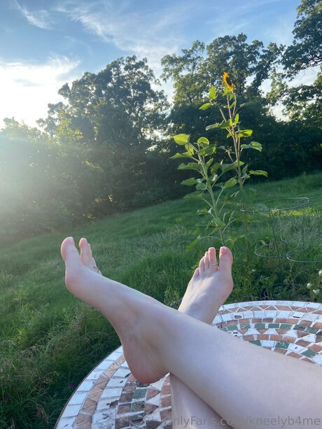 Foto desnuda filtrada de OnlyFans de Kneelyb4me