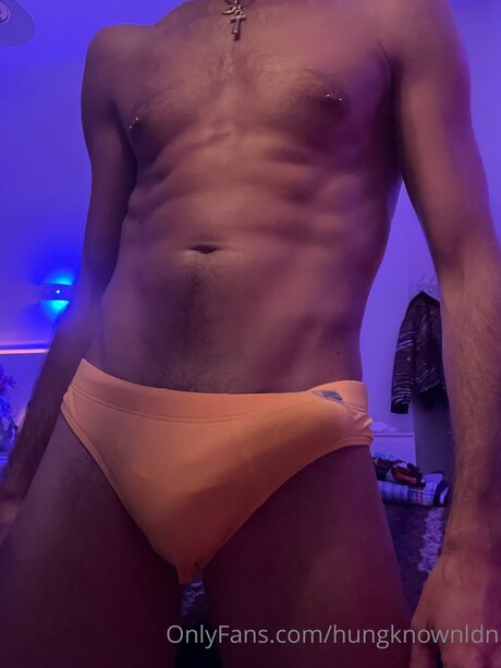 Foto desnuda filtrada de OnlyFans de Hungknownldn