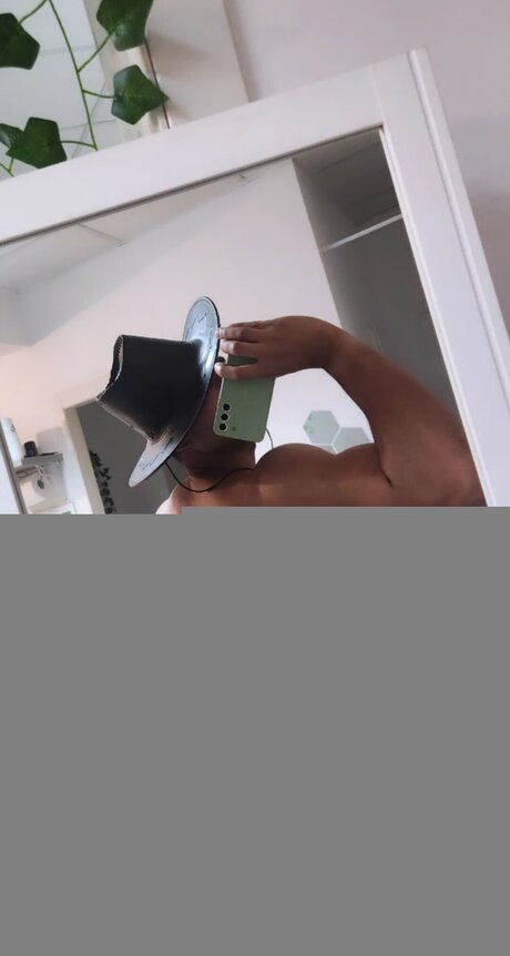 Foto desnuda filtrada de OnlyFans de Kevingoldstein