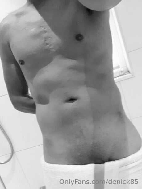 Foto desnuda filtrada de OnlyFans de Denick85