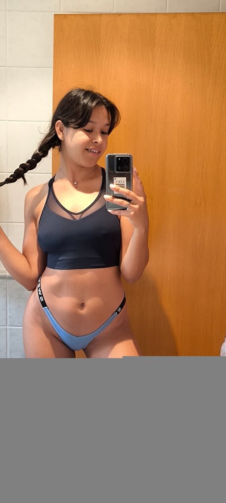 Naughtyariana
