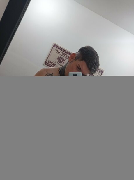 Foto desnuda filtrada de OnlyFans de Partyboy069